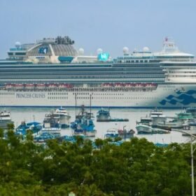 Manta Shore Excursions Princess Cruises Crown